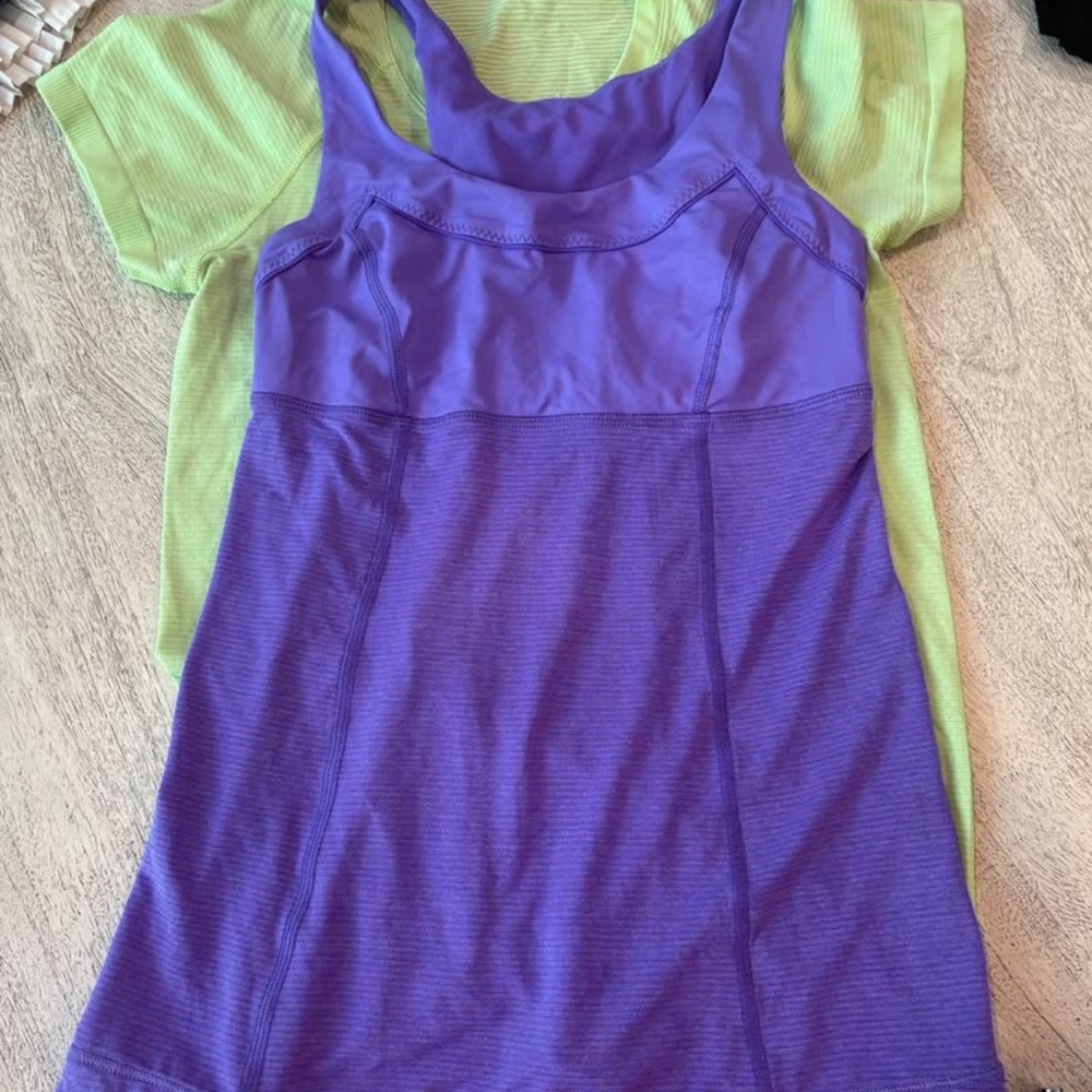 Lululemon Purple Top Size 2- tag removed